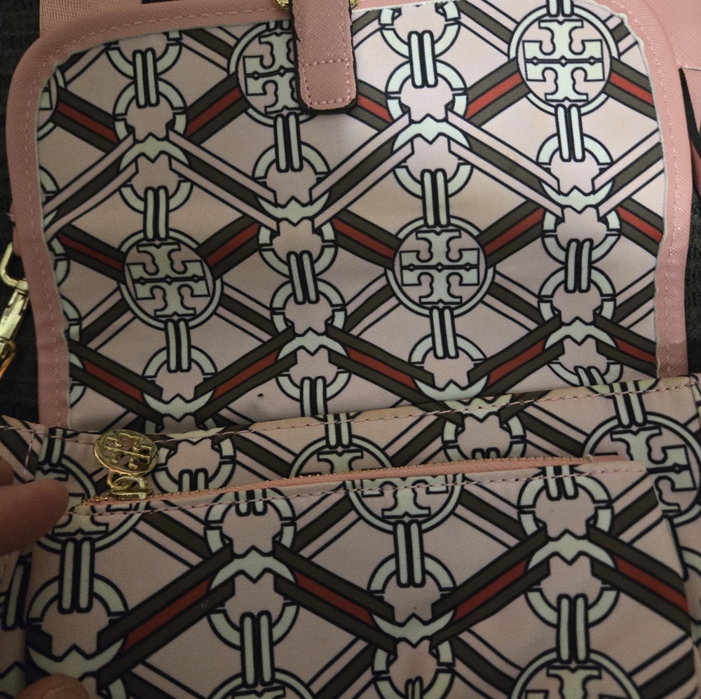 Pink Tory Burch Crossbody Signature‎ Bag - Picture 3 of 5